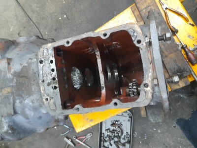 Remont traktora IMT 577