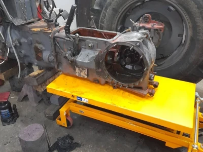 Remont traktora IMT 577