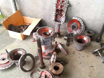 Remont traktora IMT 577