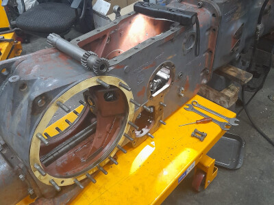 Remont traktora IMT 577