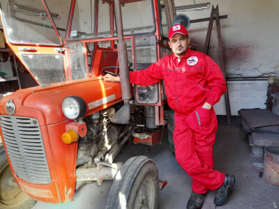 Remont traktora IMT 577