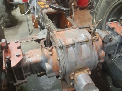 Remont traktora IMT 577