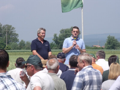 Đuro Lukić i Ivica Ikić prije pregleda pokusa