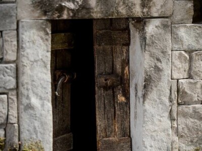 Replike kamenih kućica Dalmatinske zagore