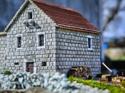 Replike kamenih kućica Dalmatinske zagore