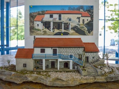 Replike kamenih kućica Dalmatinske zagore