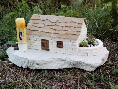 Replike kamenih kućica Dalmatinske zagore