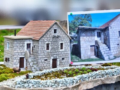 Replike kamenih kućica Dalmatinske zagore