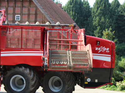 Samohodna vadilica šećerne repe REXOR