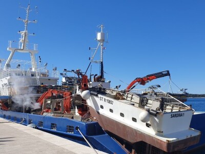 Ribarski brodovi Ribarski brodovi