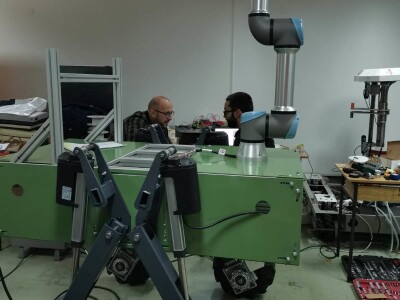 Robot Agar firme Coming iz Niša