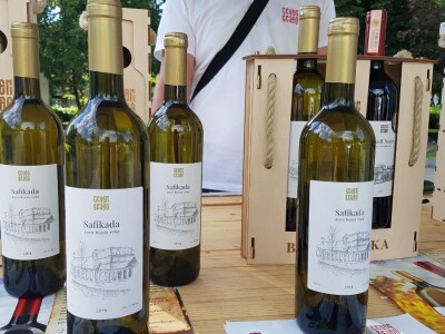 Rođaci Nebojša Milovanović i Boban Kovačić otvorili vlastitu vinariju: Vina sa crvenog brijega oživljavaju banjalučke legende