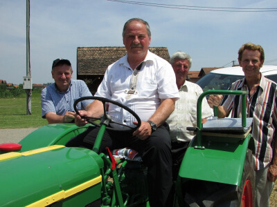 Vojislav dovezao komšije