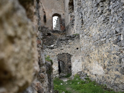 Ružica grad na obroncima Papuka