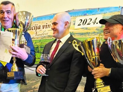 S Poljakovim šampionskim vinom nazdravljao i ministar Dabro