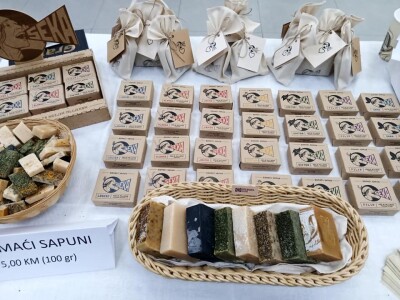 Prirodni sapuni od kozjeg mlijeka iz prijedorske radionice Prirodni sapuni od kozjeg mlijeka iz prijedorske radionice