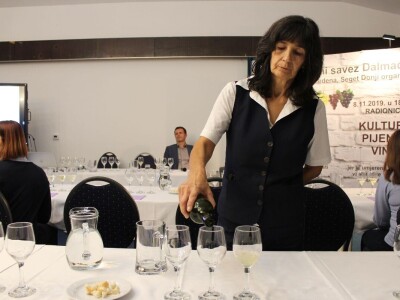 Sabatina 2109, Seget Donji, Hotel Medena