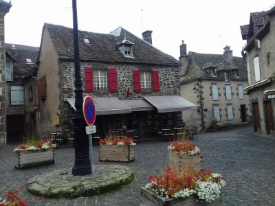 Saint Bonnet de Salers