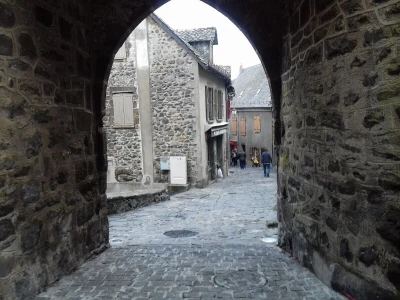 Saint Bonnet de Salers
