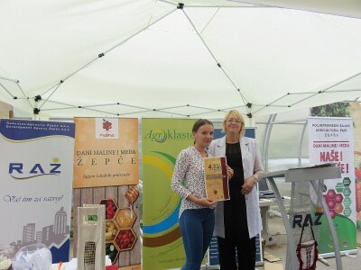 Sajam "Dani maline i meda" Žepče 2019.