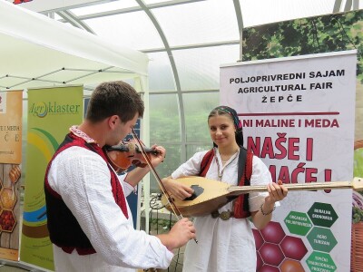 Sajam "Dani maline i meda" Žepče 2019.