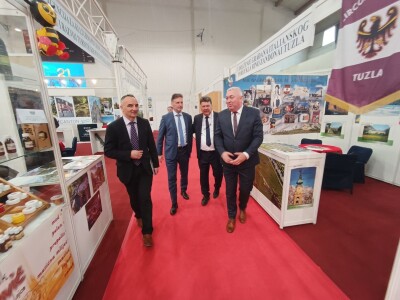 Sajam "List" u Lukavcu Sajam "List" u Lukavcu