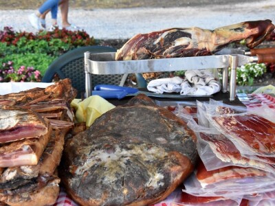 Sajam malih OPG-ova na Rivi u Zadru