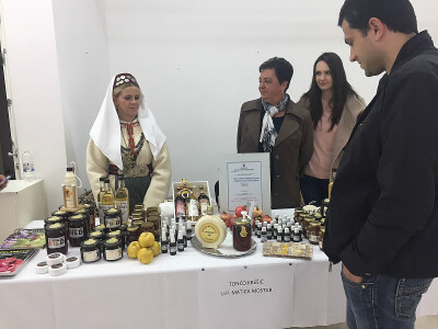 Sajam meda u Mostaru