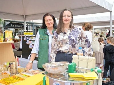 Sajam meda, prehrambrenih i tradicionalnih proizvoda u Šamcu