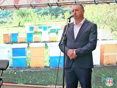 Sajam meda, prehrambrenih i tradicionalnih proizvoda u Šamcu