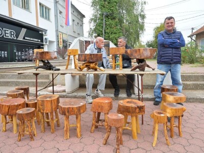 Sajam meda, prehrambrenih i tradicionalnih proizvoda u Šamcu