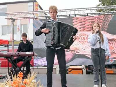 Sajam meda, prehrambrenih i tradicionalnih proizvoda u Šamcu