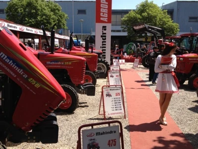 Mahindra traktori