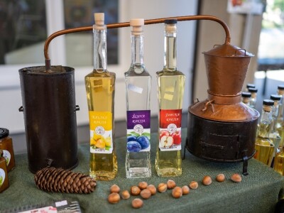 Sajam poljoprivrednih proizvoda "Dani maline i meda" Žepče 2022.