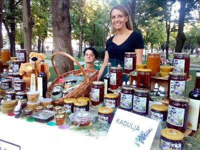 Sajam vina i meda Trebinje