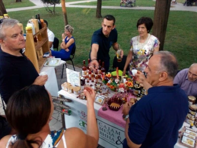 Sajam vina i meda Trebinje