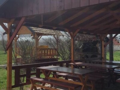 Salaš Gnjezdo u Baškoj Palanci Salaš Gnjezdo u Baškoj Palanci