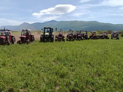 Samiru Aličić 20 komšija pomoglo uzorati njive