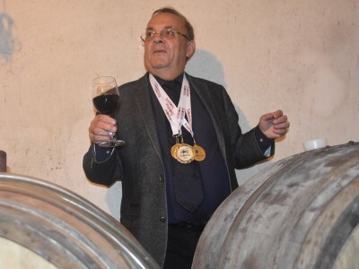 Šampion Sabatine dr. Anđelko Vrsaljko otkriva: Blato ljekovito i za metabolizam vinove loze!