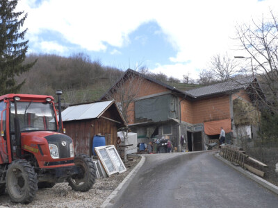 Sarajlija ima šest traktora, u planu je još jedan