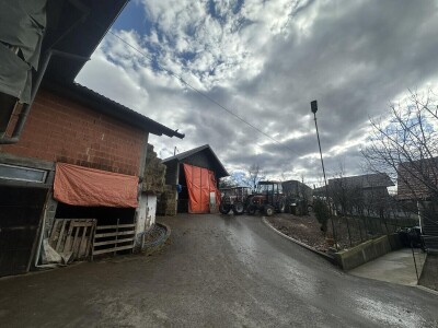 Sarajlija ima šest traktora, u planu je još jedan