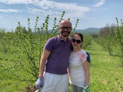 „Šarena ljelja“ sa obronaka sela Piskavica: Pepići iz Banjaluke umjesto malina odlučili se na uzgoj lješnjaka i nisu se pokajali „Šarena ljelja“ sa obronaka sela Piskavica: Pepići iz Banjaluke umjesto malina odlučili se na uzgoj lješnjaka i nisu se pokajali