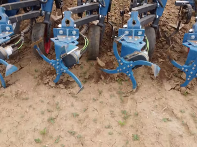 Inteligentna motika za organsku poljoprivredu