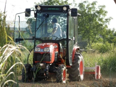Se-kra d.o.o. prezentacija traktora Kubota i Tortella kopača na OPG Štikavac