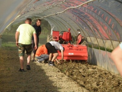 Se-kra d.o.o. prezentacija traktora Kubota i Tortella kopača na OPG Štikavac