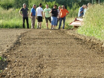 Se-kra d.o.o. prezentacija traktora Kubota i Tortella kopača na OPG Štikavac