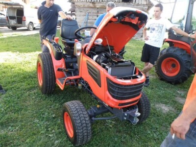 Se-kra d.o.o. prezentacija traktora Kubota i Tortella kopača na OPG Štikavac