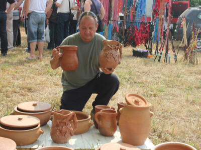 Zdjele, vrčevi, ćupovi