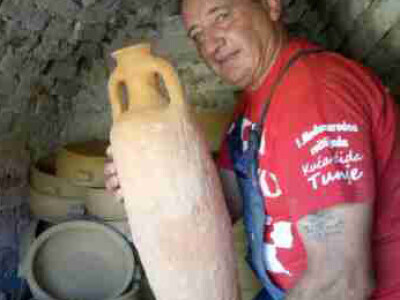 Serdar izrađuje i amfore