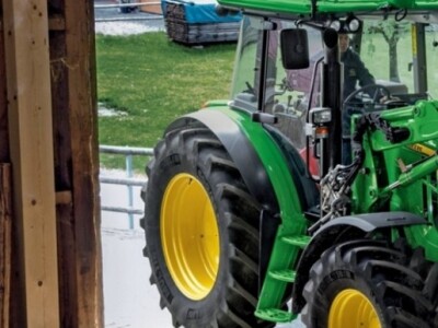 Traktor John Deere 6MC i 6RC